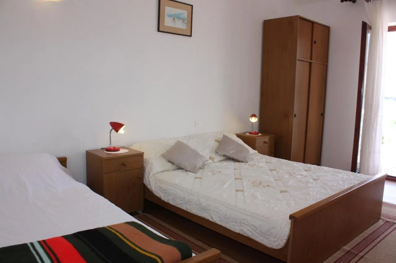 On The Beach Apartment Pag Town